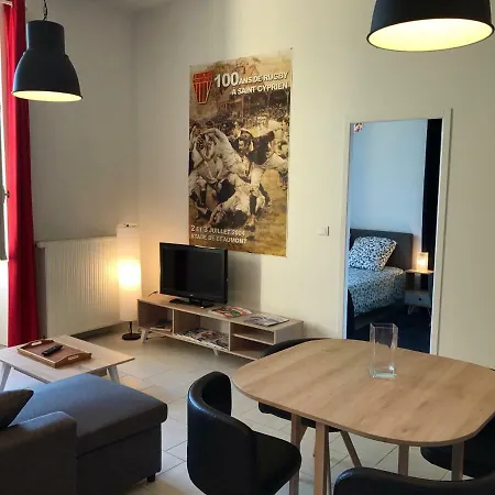 Le Clos Des Platanes Apartment